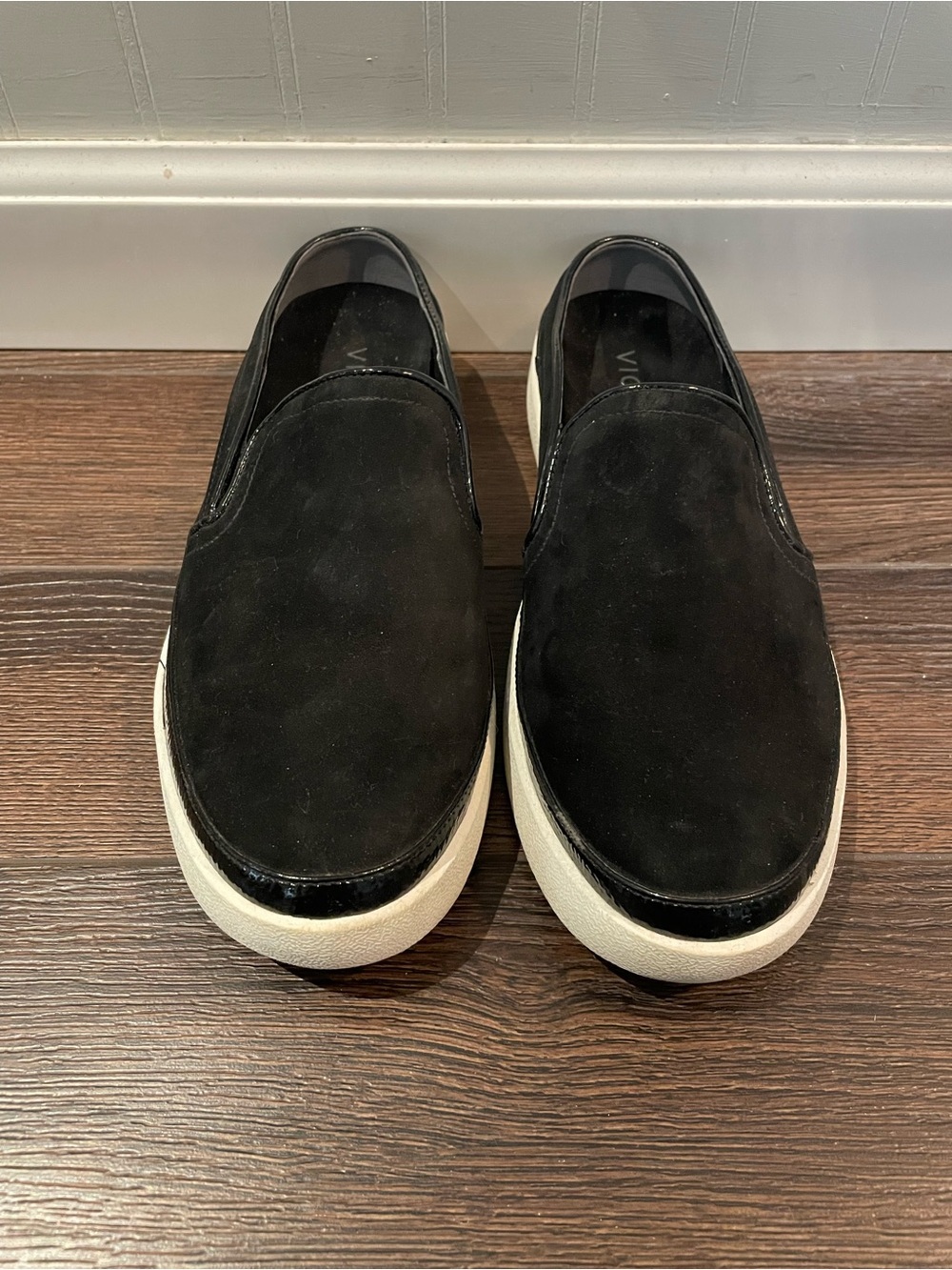 Vionic Effortless Slip On Loafer Sneaker Comfort Orthotic in Black 7.5